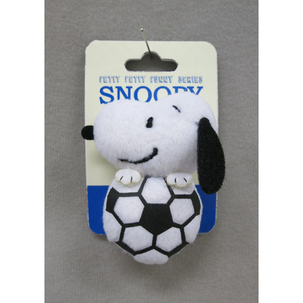 Snoopy 布公仔襟章 足球 1盒6件 スヌーピー ぬいぐるみバッジ サッカー 動漫產品 生活精品